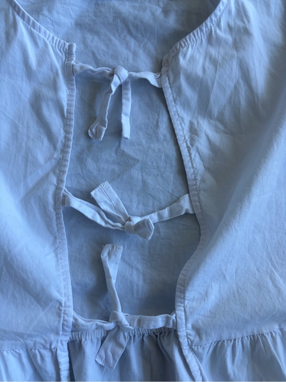 Simons contemporaine puff sleeves White Tie-Front Cotton Top minimalist staple - Picture 2 of 5